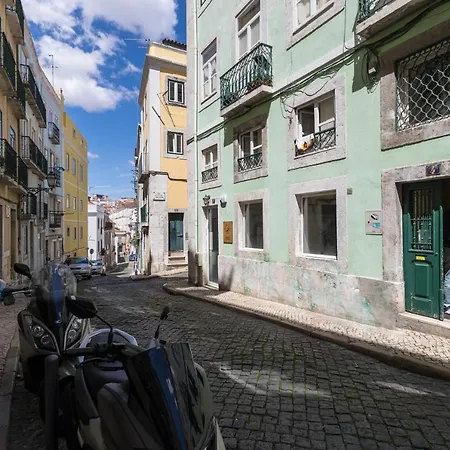 Charming Travessa Do Alcaide Lisbona