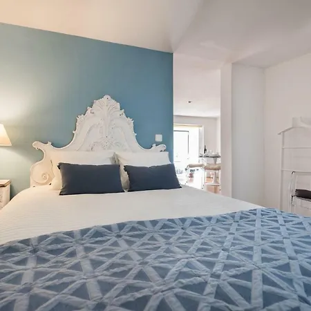 Апартаменты Charming Travessa Do Alcaide *