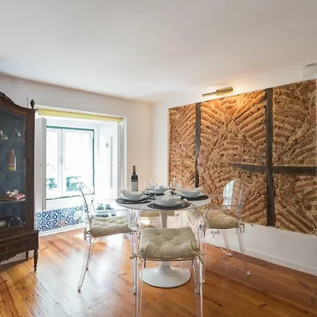 Charming Travessa Do Alcaide Appartamento Lisbona