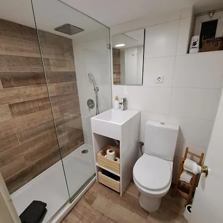 Charming Travessa Do Alcaide * Lissabon